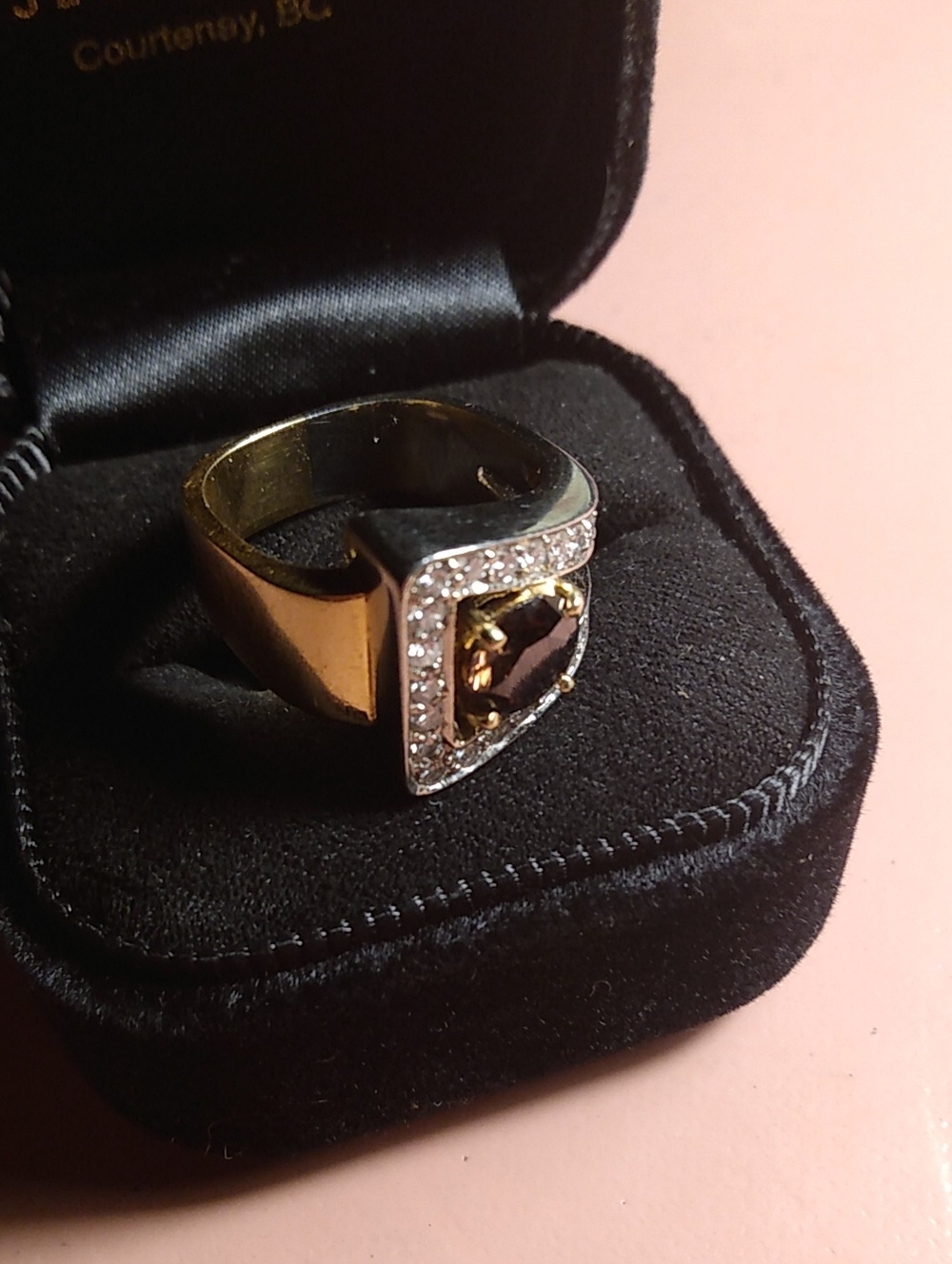 Exquisite 1.86cts Gold And Diamond Ring